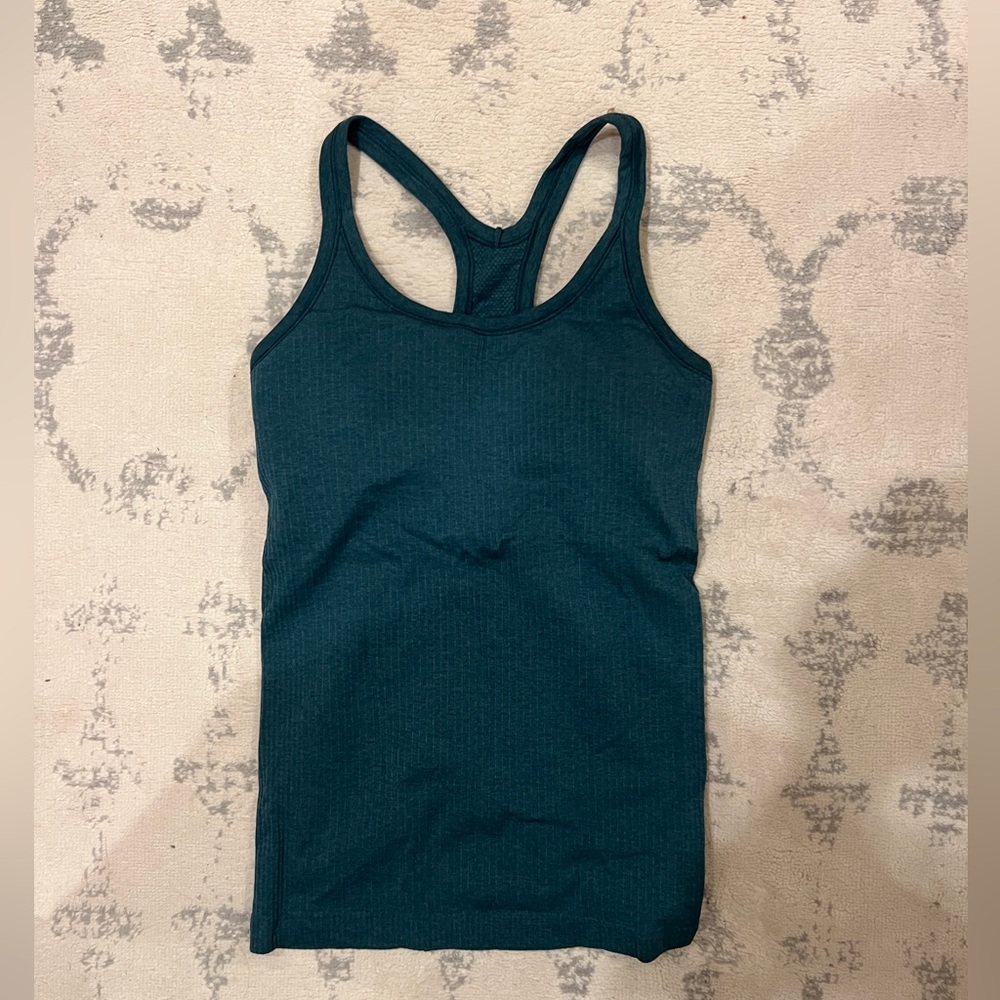 Lululemon ebb to street tank